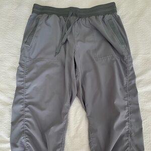 RBX Lumen Lightweight Capri Pant. Size L. Light Grey